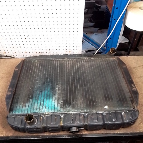 Occasion radiateur moteur - :,